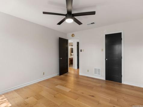434 Arch Bluff San Antonio TX 78216