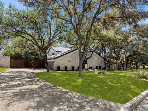 434 Arch Bluff San Antonio TX 78216