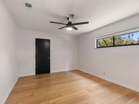 434 Arch Bluff San Antonio TX 78216