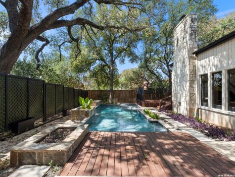 434 Arch Bluff San Antonio TX 78216