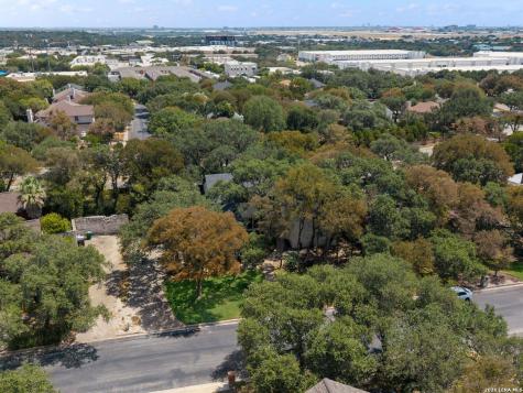 434 Arch Bluff San Antonio TX 78216
