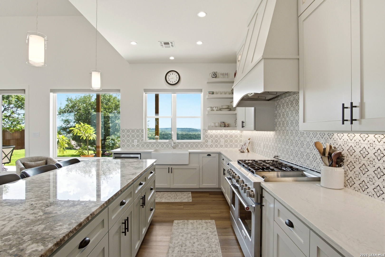 812 N Pleasant Valley Drive Boerne TX 78006
