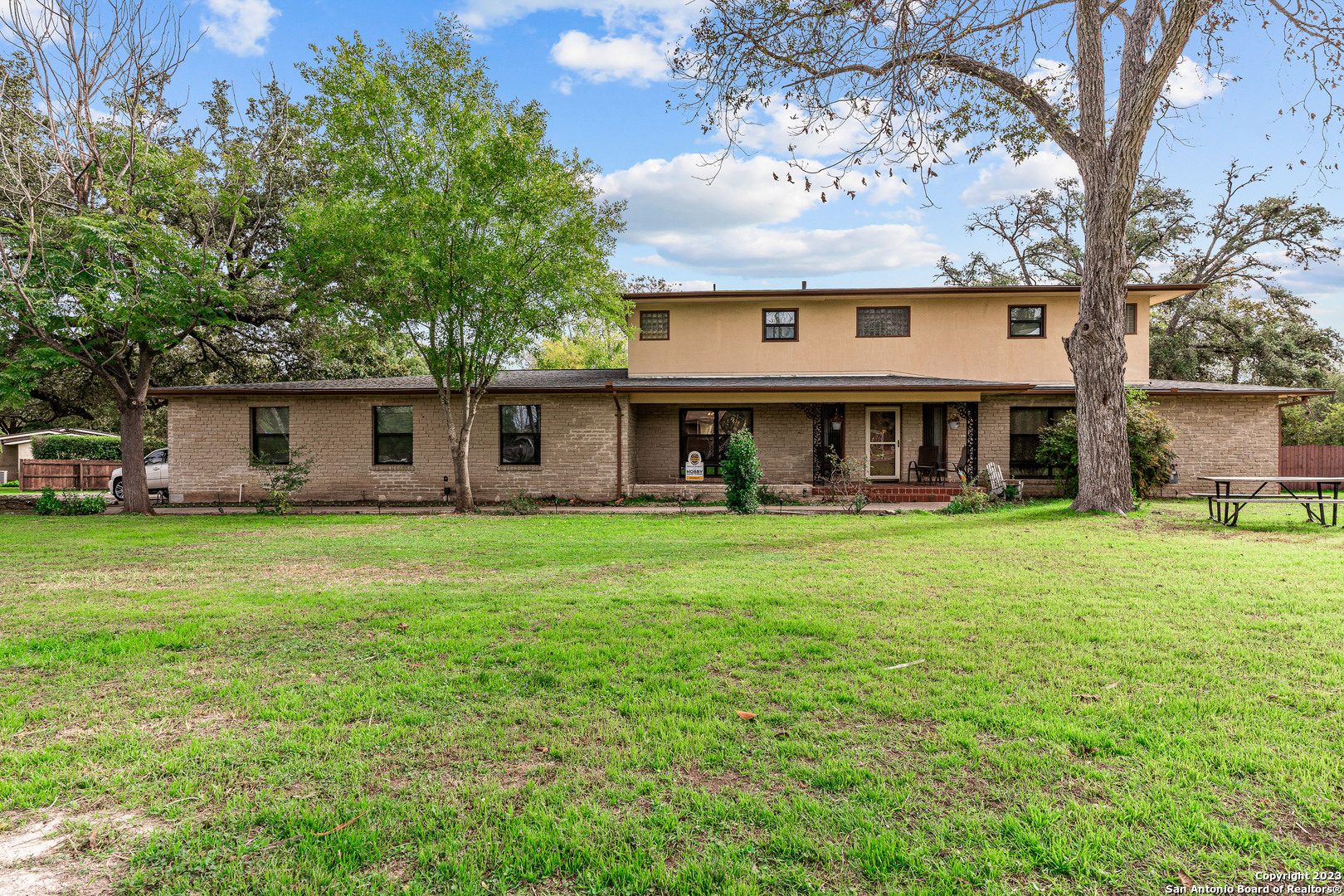 140 W Arrowhead Drive San Antonio TX 78228