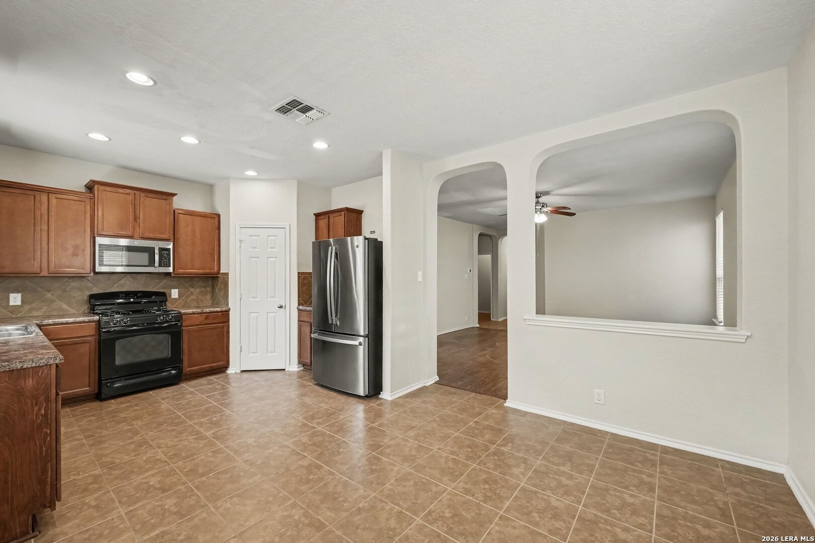 180 Reeves Garden San Antonio TX 78253