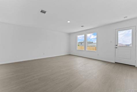 720 Horsetail Lane Marion TX 78132