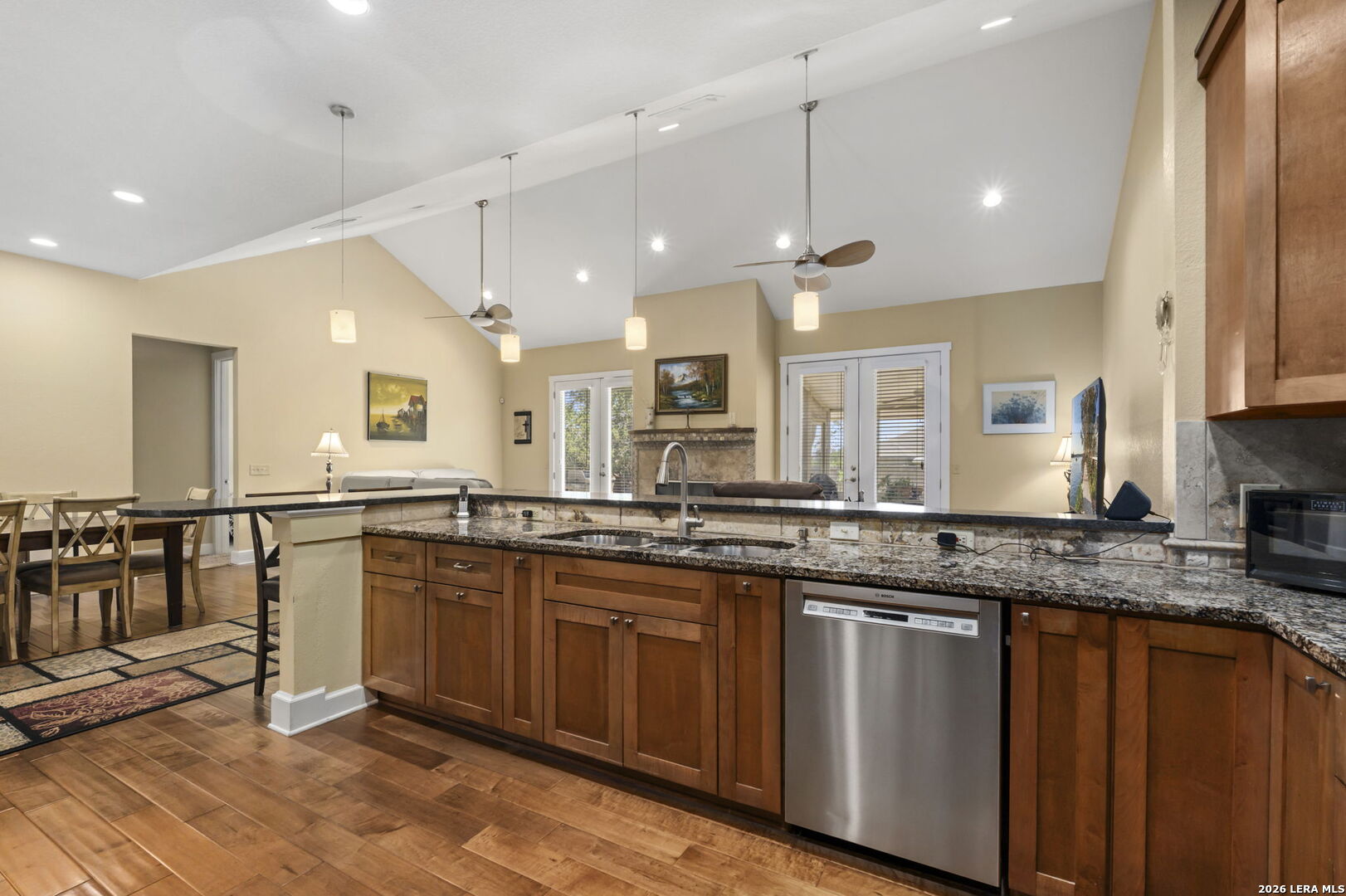 1070 Kings Ranch Bandera TX 78003