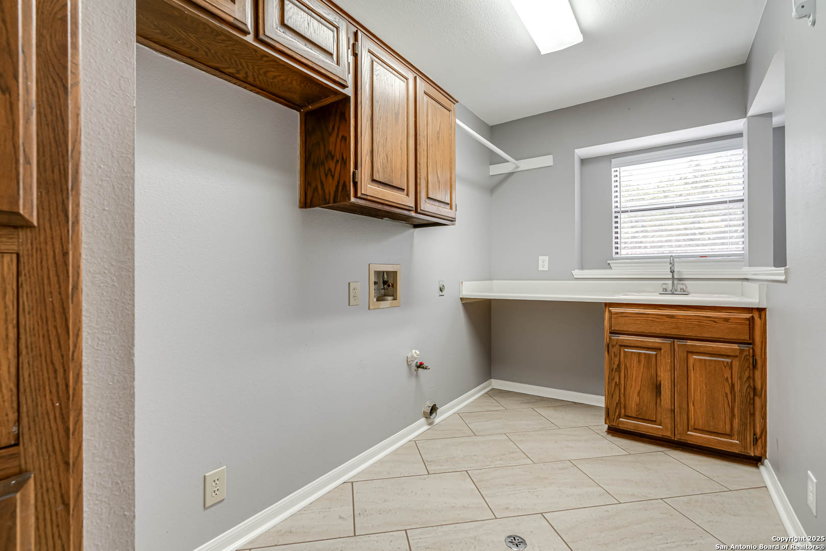 8743 Paseo Oaks San Antonio TX 78255