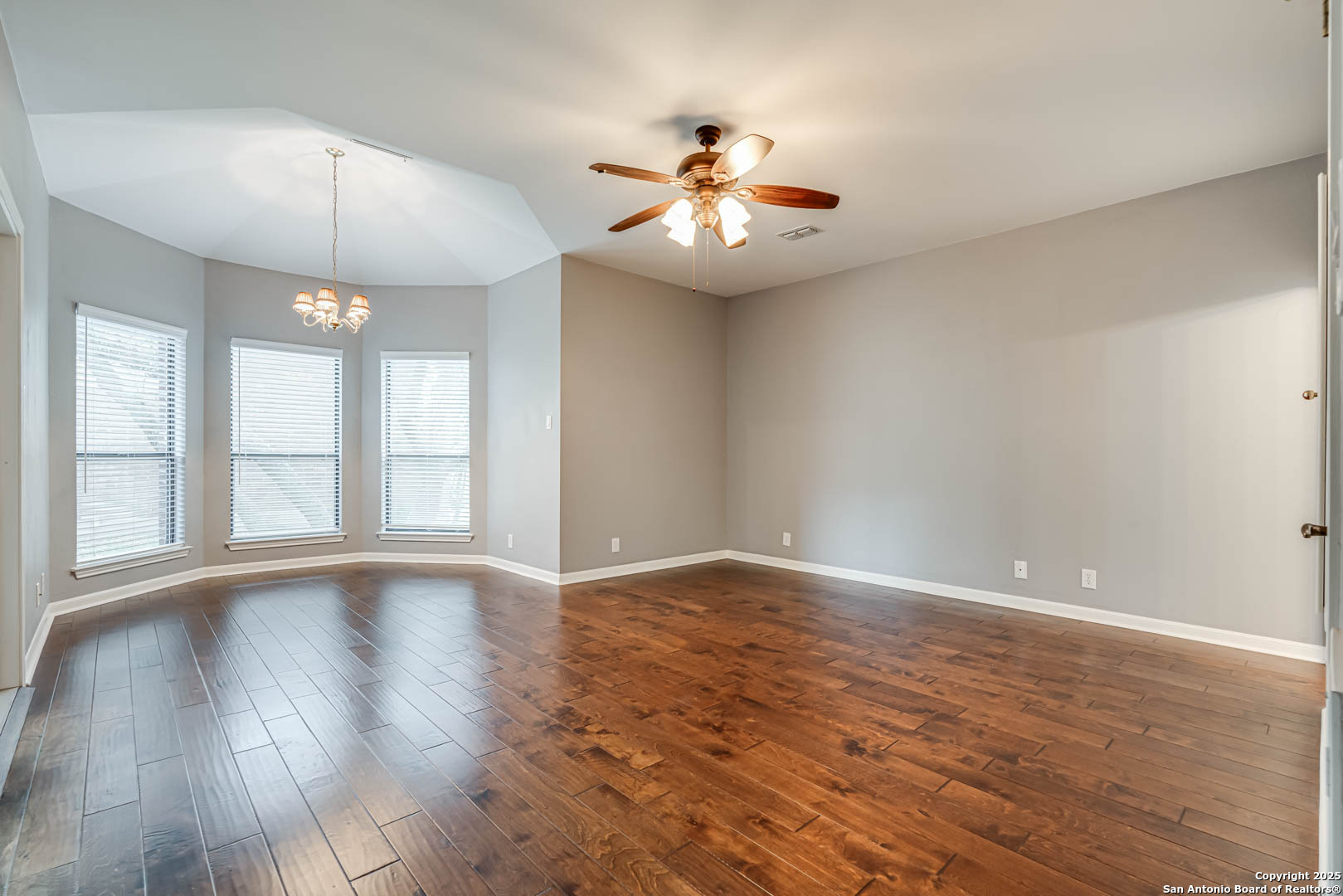 8743 Paseo Oaks San Antonio TX 78255