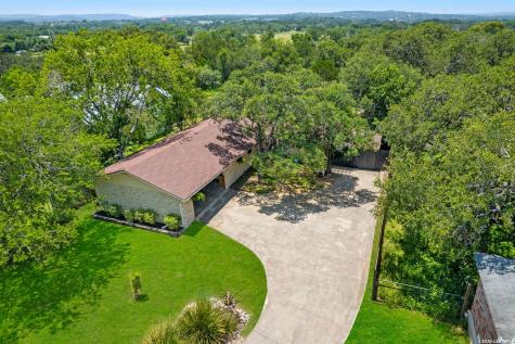 532 N School Street Boerne TX 78006