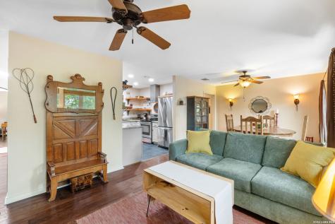 532 N School Street Boerne TX 78006