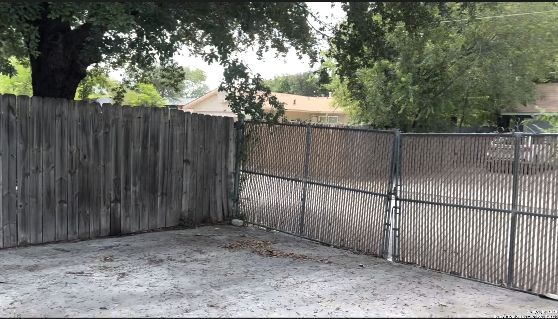 6520 Spring Lark San Antonio TX 78249