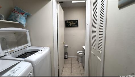6520 Spring Lark San Antonio TX 78249