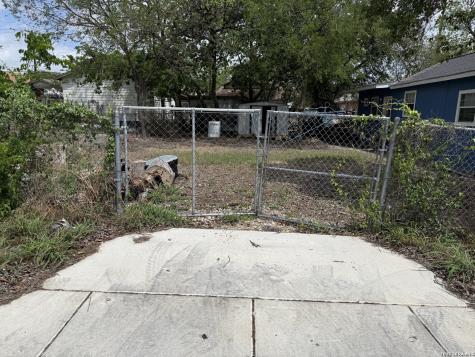 113 Rounds Street San Antonio TX 78207