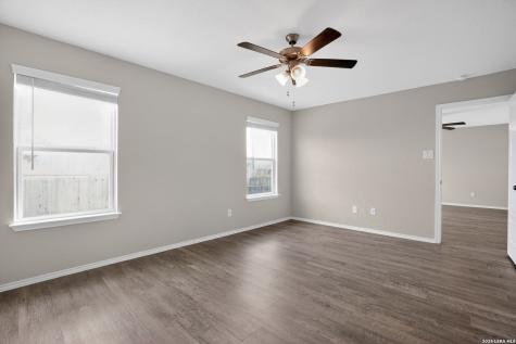 7504 Twin Pine Court Converse TX 78109
