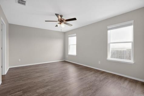 7504 Twin Pine Court Converse TX 78109