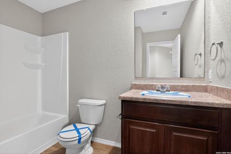 7504 Twin Pine Court Converse TX 78109