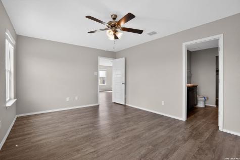 7504 Twin Pine Court Converse TX 78109