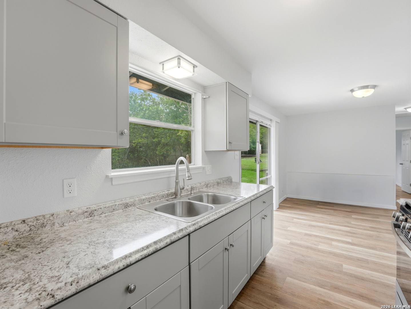 147 Fair Valley San Antonio TX 78227
