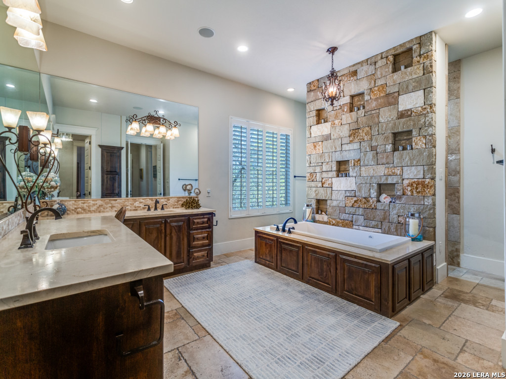 460 Shepherds Crook Helotes TX 78023