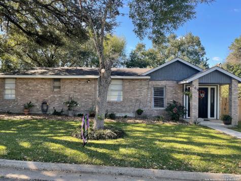 709 S Covington Street Stockdale TX 78160