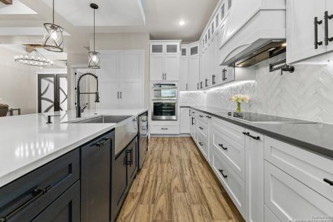 140 Summer Meadow Drive La Vernia TX 78121
