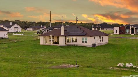 140 Summer Meadow Drive La Vernia TX 78121