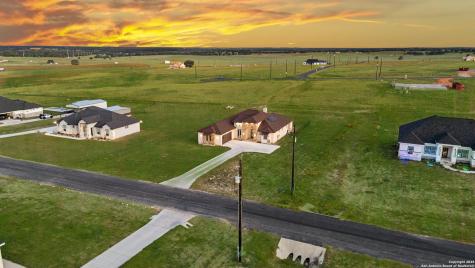 140 Summer Meadow Drive La Vernia TX 78121