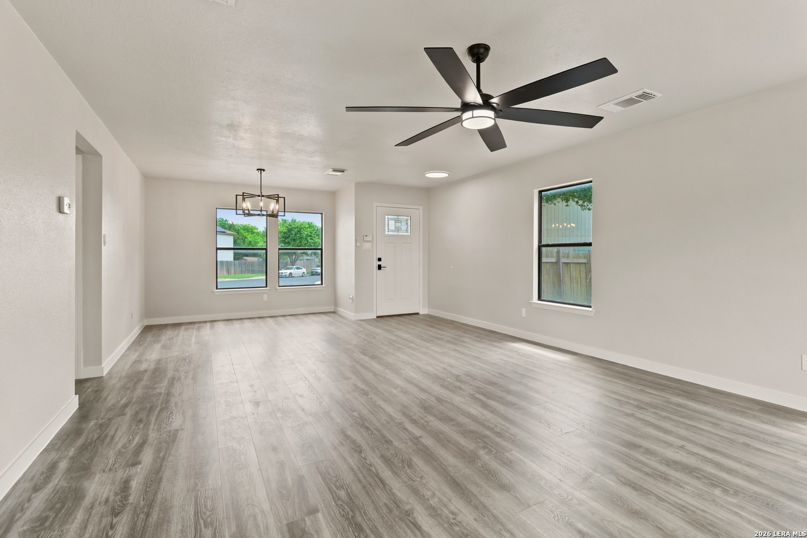 8027 Walnut Bank San Antonio TX 78254