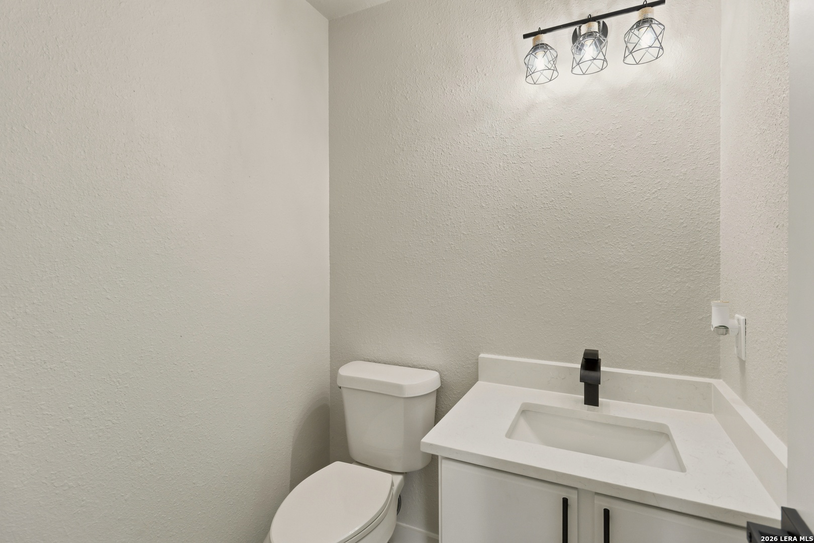 8027 Walnut Bank San Antonio TX 78254