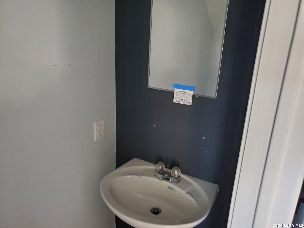 223 Lebanon San Antonio TX 78223