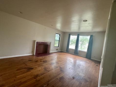 2519 W Kings Highway San Antonio TX 78228