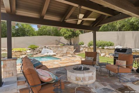 307 E Woodlake Drive San Antonio TX 78229