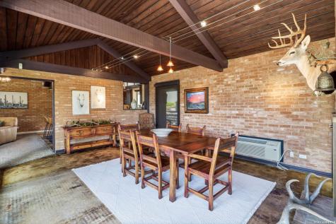 307 E Woodlake Drive San Antonio TX 78229