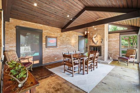307 E Woodlake Drive San Antonio TX 78229
