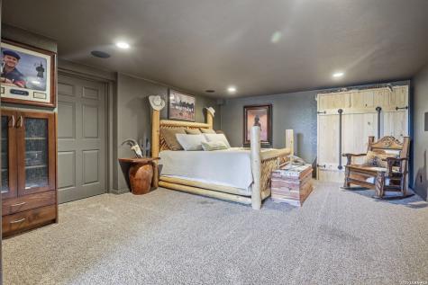 307 E Woodlake Drive San Antonio TX 78229