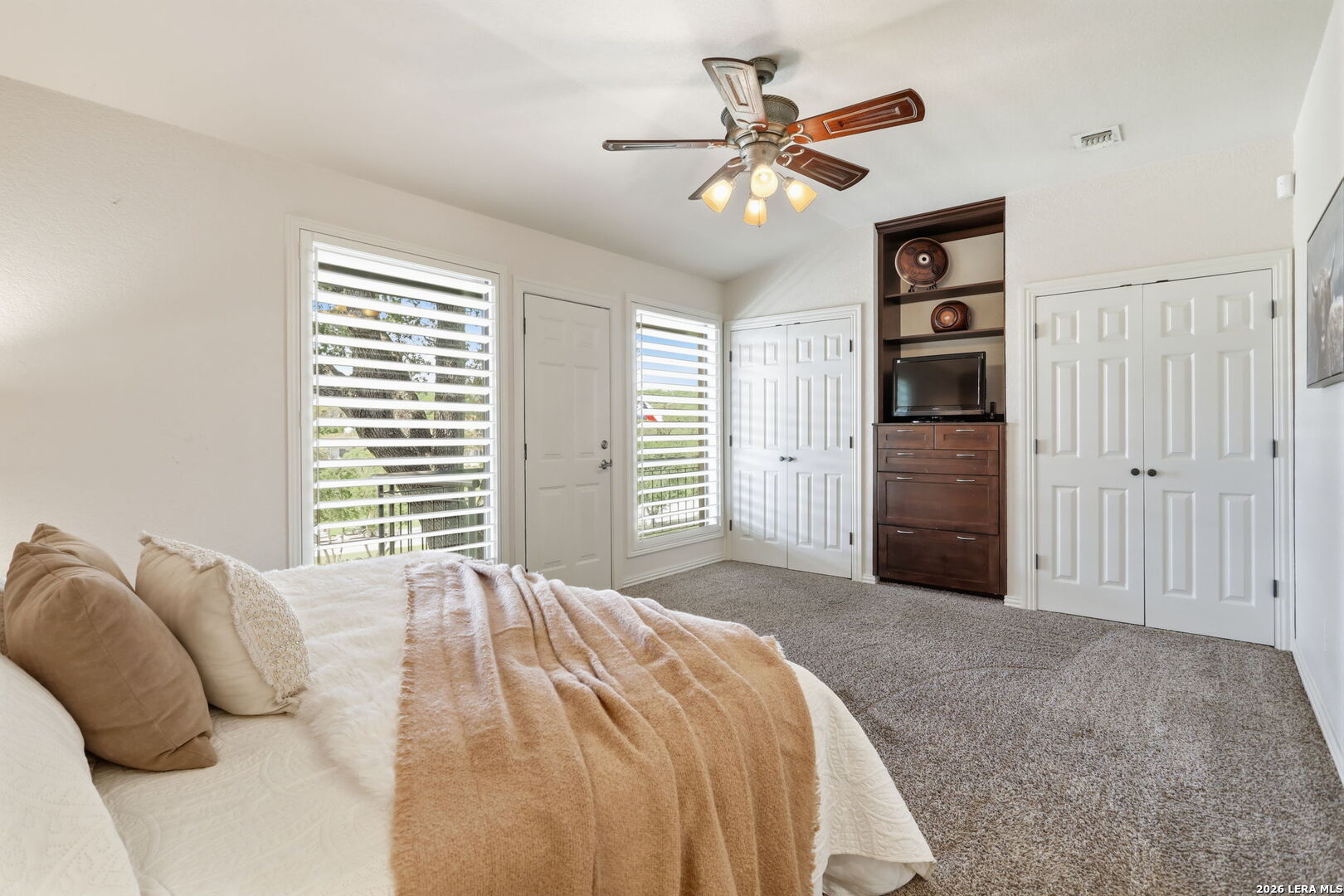 307 E Woodlake Drive San Antonio TX 78229