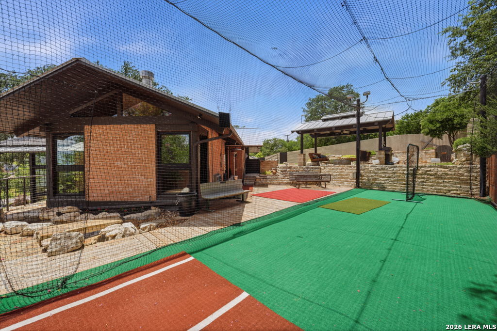 307 E Woodlake Drive San Antonio TX 78229