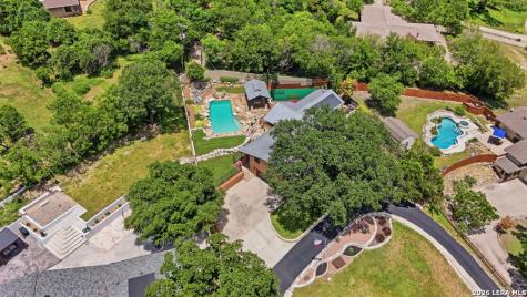 307 E Woodlake Drive San Antonio TX 78229