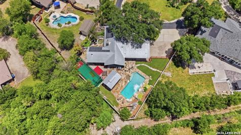 307 E Woodlake Drive San Antonio TX 78229