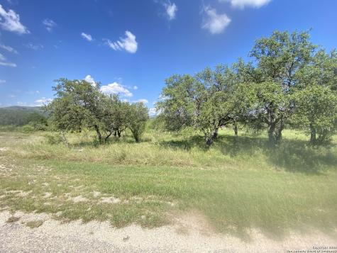 000 Mockingbird Lane Camp Wood TX 78833