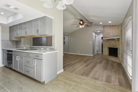 11815 Broadwood San Antonio TX 78249