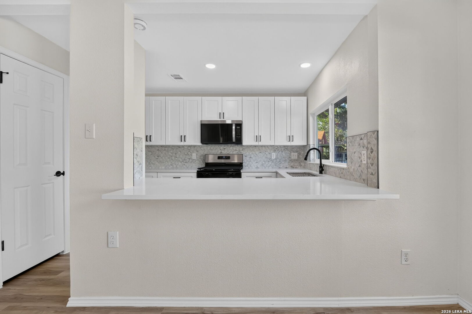 222 Vista Del Sur San Antonio TX 78207