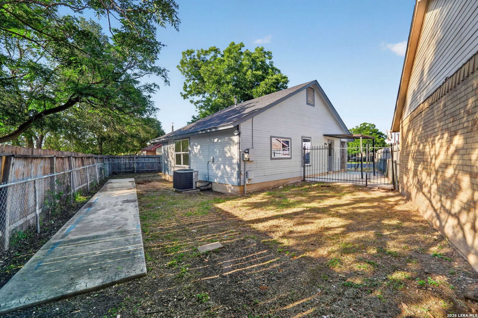 222 Vista Del Sur San Antonio TX 78207