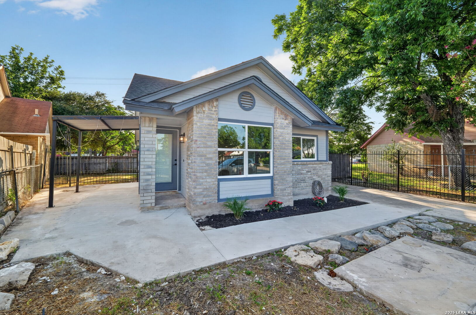 222 Vista Del Sur San Antonio TX 78207