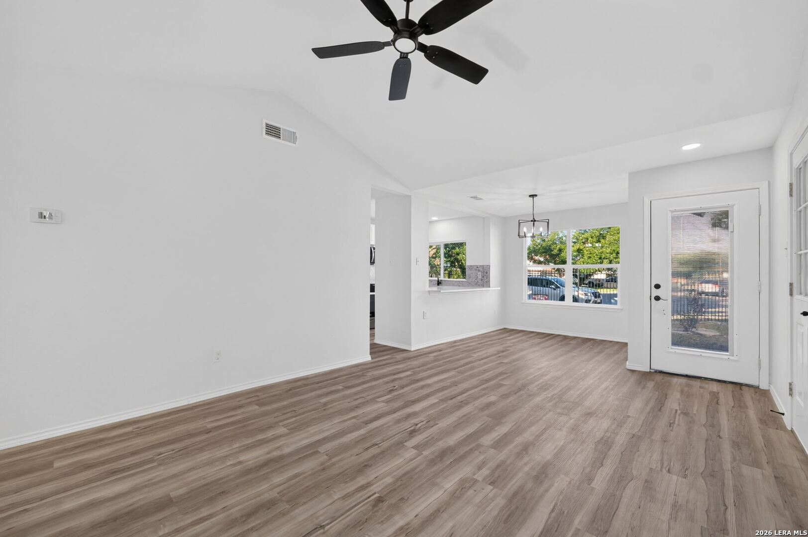 222 Vista Del Sur San Antonio TX 78207