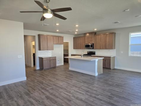 7005 Hayes Horizon San Antonio TX 78233