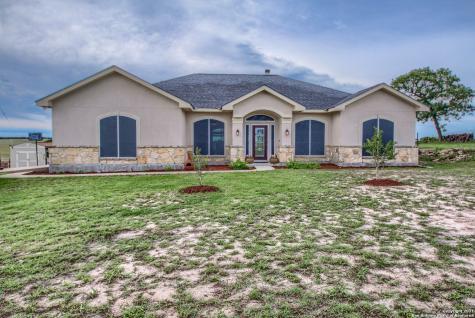 708 Lake Valley Drive La Vernia TX 78121