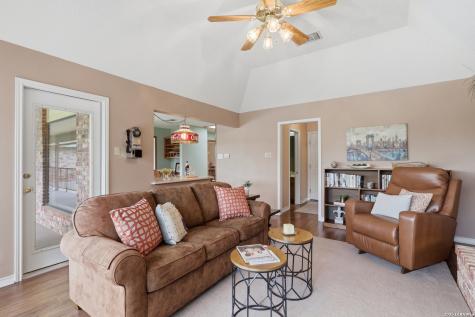 10445 Montanio Drive New Braunfels TX 78132
