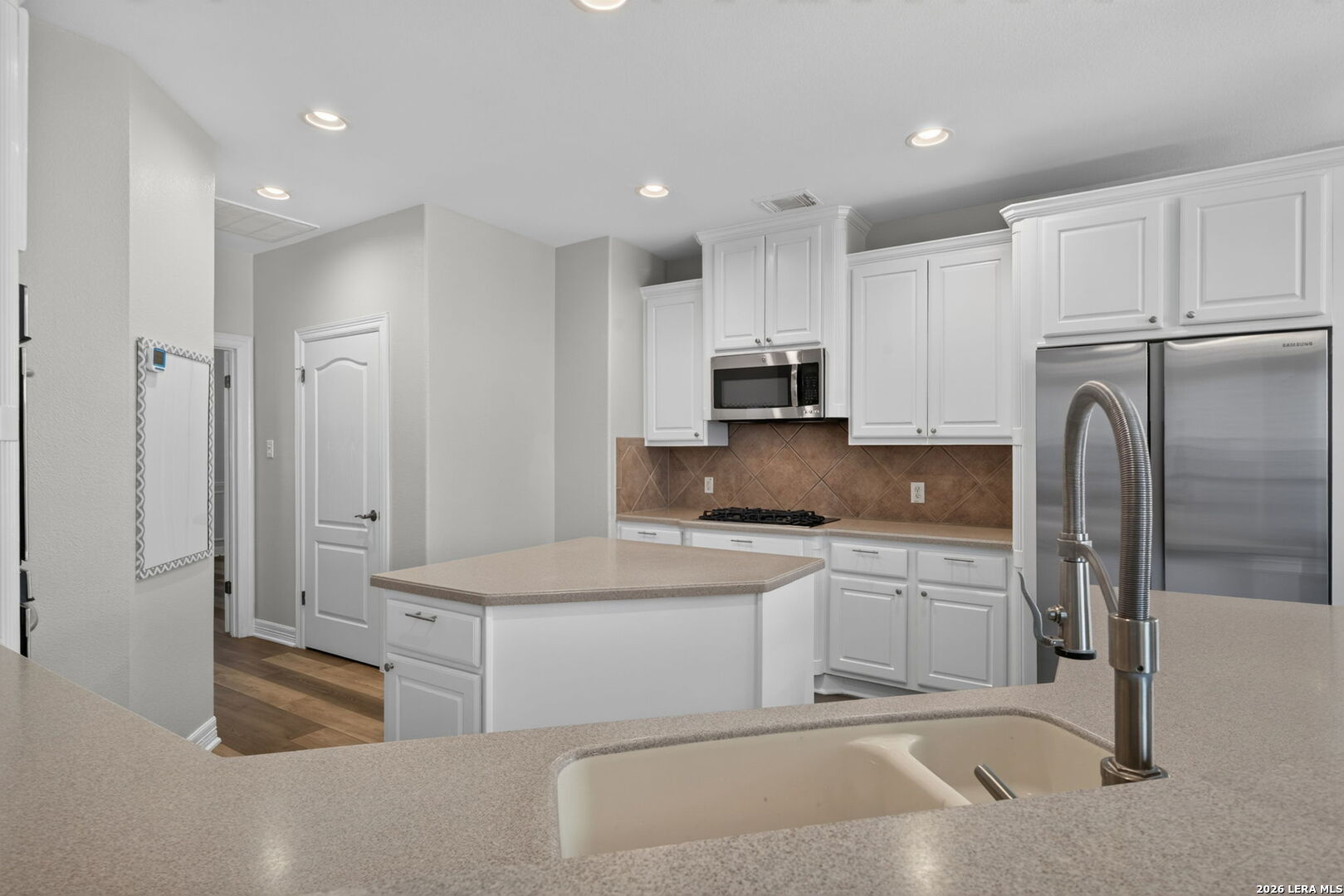 419 Highland Hill San Antonio TX 78260