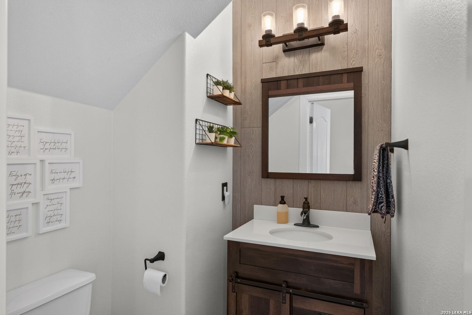 419 Highland Hill San Antonio TX 78260